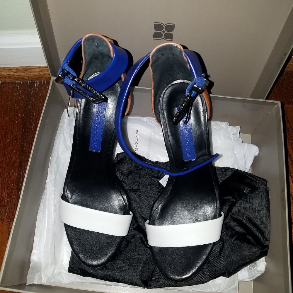 Bcbg wedge 6.5 blue black white brown